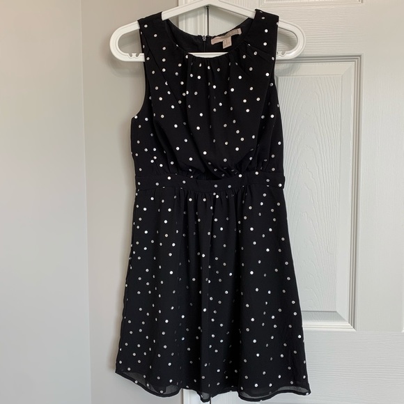 Black Dress - Picture 4 of 4